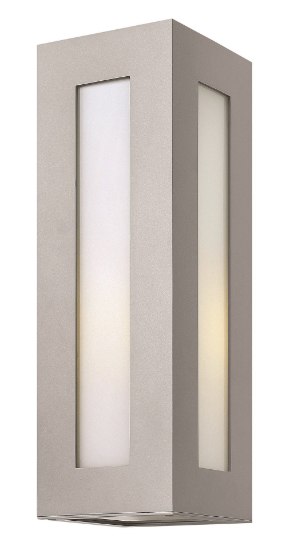 Picture of 100w Outdoor Dorian MED Clear Painted White Inside Titanium Medium Wall Mount