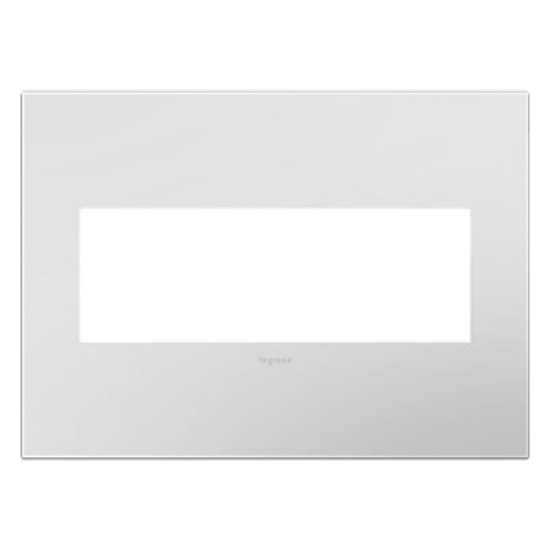 Foto para adorne Plastics Powder White 3-Gang Wall Plate